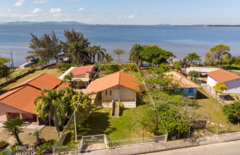 Casa Mista – Fundos para a Lagoa