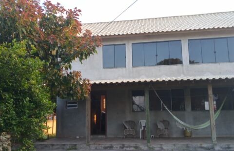 Casa com Fundos para Lagoa