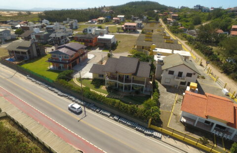 Imóvel à Beira-Mar Praia do Cardoso