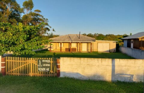 Imóvel próximo às praias do Ipuã e Galheta