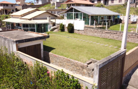 Casa com Piscina no Farol de Santa Marta