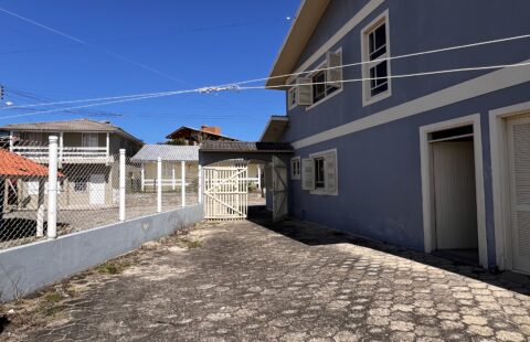 Casa no Farol de Santa Marta com vista para o Cardoso