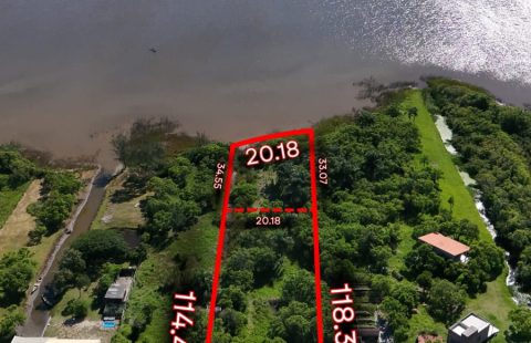 Terreno Escriturado Fundos para a Lagoa Santa Marta